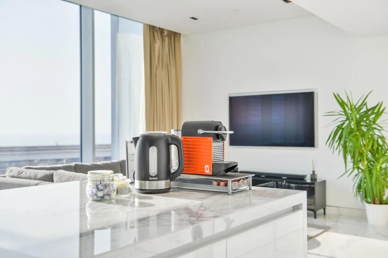 Luxe 3 Bedroom Oceanfront Apartment In The Heart Of Bluewaters Island Dubai United Arab Emirates
