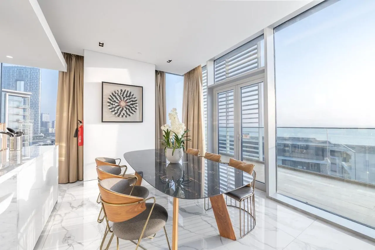 Luxe 3 Bedroom Oceanfront Apartment In The Heart Of Bluewaters Island Dubai 0*,